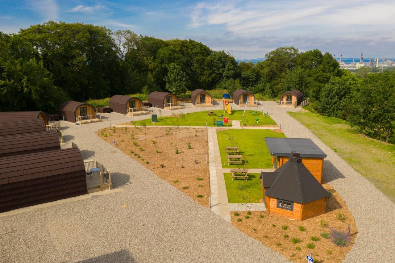 Weedingshall Lodges Falkirk Bagian luar foto