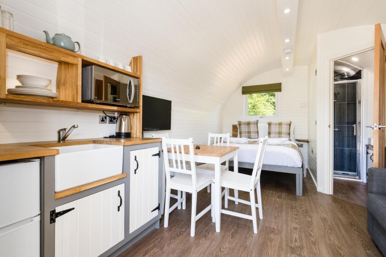 Weedingshall Lodges Falkirk Bagian luar foto