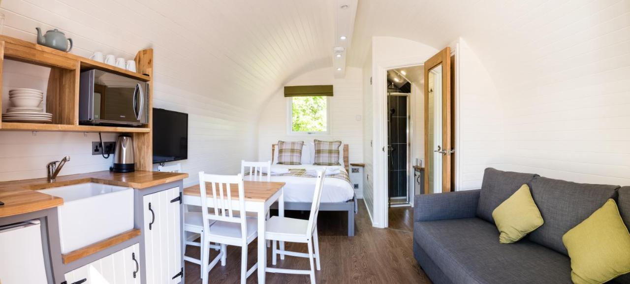 Weedingshall Lodges Falkirk Bagian luar foto